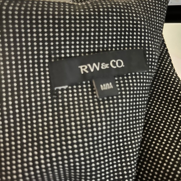 Little black and white dress - Picture 4 of 4